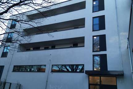 Wohnung zum Mieten in Hamburg 1.510,00 € 92.02 m²