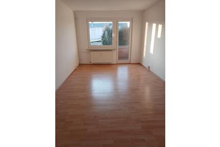 3-Raum-Wohnung - 389,00&nbsp;EUR Kaltmiete, ca.&nbsp; 65,00&nbsp;m&sup2; in Neubrandenburg (PLZ: 17034) Datzeberg