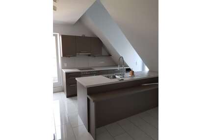 Wohnung zum Mieten in Wiesbaden 2.600,00 € 150 m²