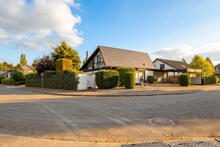 Haus zum Kaufen in Krefeld-Kliedbruch 660.000,00 € 138 m²