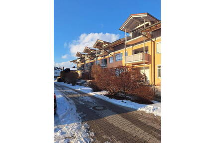 Reserviert - Helle, großzügige Wohnung mit Bergblick - provisionsfrei - Traunstein