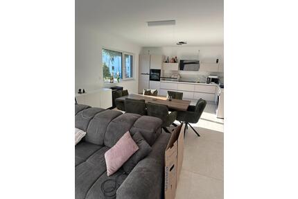 Neubauwohnung in top Lage - 1.200,00&nbsp;EUR Kaltmiete, ca.&nbsp; 99,40&nbsp;m&sup2; in Ransbach-Baumbach (PLZ: 56235)