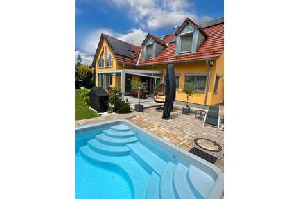 Haus zum Kaufen in Aichach 1.249.000,00 € 240 m²