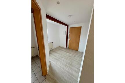 Großzügige 4 Raum Wohnung,100m², mit Dachboden und Stellplatz - Bad Blankenburg