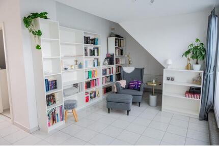 Köln-Grengel: Helle 3,5-Zimmer-Wohnung auf zwei Etagen mit Balkon