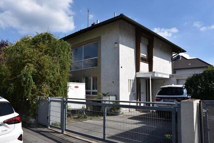 Unternehmervilla in hervorragender Lage mit Ausbaupotenzial - Darmstadt Darmstadt-Ost