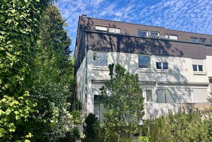 Wohnen mit Weitblick - großzügiges Reihenendhaus in ruhiger Höhenlage von Waiblingen