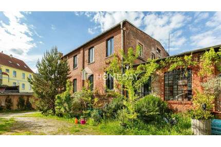 3.098 m² Privat-Ensemble: 364 m² Ziegelwohnhaus, ausbaubare Industriehallen & großer Garten - Weißenfels