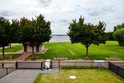 Neubau-Ferienhaus, Seeblick, 1. Reihe am Strand - Malchow