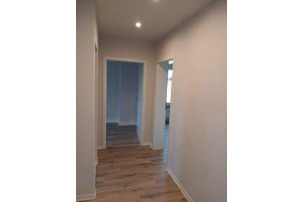 Schöne sanierte 3-Zimmer-Wohnung mit Balkon - Erstbezug - Groitzsch