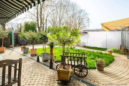 Haus zum Kaufen in Freiburg im Breisgau 799.000,00 € 192 m²