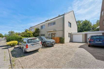 Haus zum Kaufen in Dormagen Nievenheim 595.000,00 € 237.79 m² - Dormagen / Nievenheim