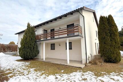 Helles Einfamilienhaus, Bungalow mit Gartenkeller, großer Garten - Buchhofen