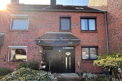Zuhause mit Charakter - 179.000,00&nbsp;EUR Kaufpreis, ca.&nbsp; 144,00&nbsp;m&sup2;&nbsp;Wohnfl&auml;che in Wilhelmshaven (PLZ: 26389) Aldenburg