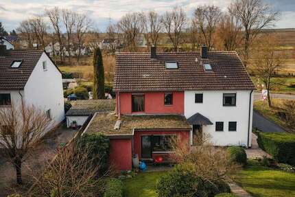 Haus zum Kaufen in Remseck am Neckar Hochdorf 570.000,00 € 160 m² - Remseck am Neckar / Hochdorf
