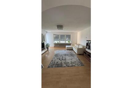 Gemütlich Wohnung 4 Zimmer - 365.000,00&nbsp;EUR Kaufpreis, ca.&nbsp; 98,00&nbsp;m&sup2; in Baar-Ebenhausen (PLZ: 85107)
