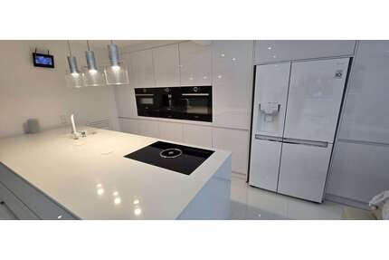 Haus zum Kaufen in Eberstadt 599.700,00 € 204 m²