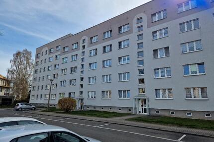 Sanierte 3-Raum Wohnung mit Balkon in Altenburg Süd-Ost