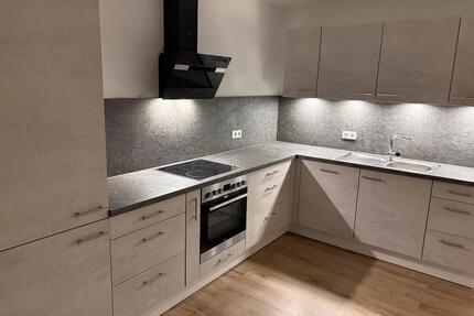 Anfragen stop!! 3-Zimmer-Wohnung mit Einbauküche im 1. OG - Troisdorf Altenrath