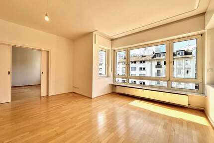 Wohnung zum Mieten in Frankfurt am Main 1.950,00 € 105 m²