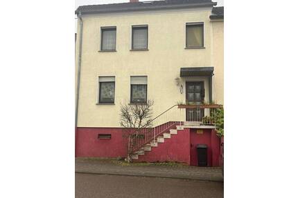 Renovierungsbedürftiges 1- Familienhaus in Wadgassen mit viel Potenzial