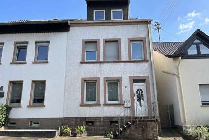 Haus zum Kaufen in Saarwellingen 129.000,00 € 155.15 m²