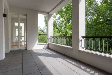 Wohnung zum Kaufen in Düsseldorf-Oberkassel 1.985.000,00 € 169 m²