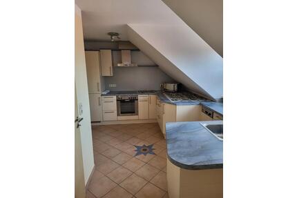 Helle Dachgeschosswohnung ca. 63m², 490€ kalt - Gunzenhausen