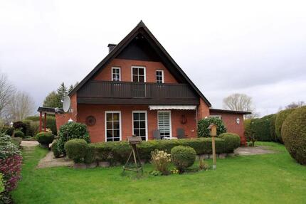 Doppelhaushälfte mit großem Garten auf dem Lande - Blekendorf