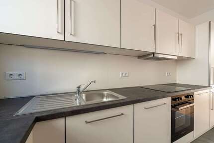 Haus zum Mieten in Beelitz 1.590,00 € 127.29 m²