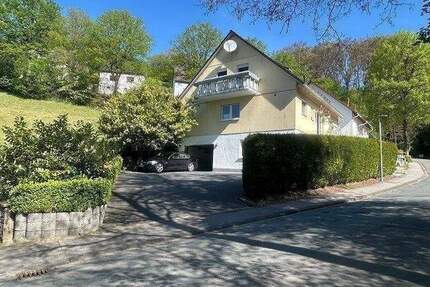 Modernes Wohnjuwel in Rathmecke: 2-3 Wohneinheiten in tadellosem Zustand mit Garage, Garten, Terrasse und Balkon in Rathmecke... - Lüdenscheid