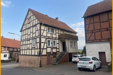 SOLIDES WOHNEN MIT PLATZ! KEINE KÄUFERPROVISION! - Neustadt (Hessen) / Mengsberg