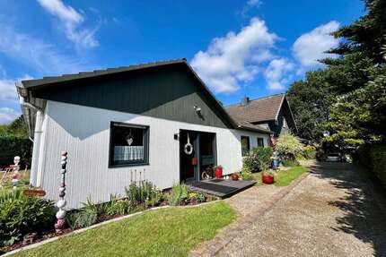 Haus zum Kaufen in Wahlstedt 395.000,00 € 225 m²