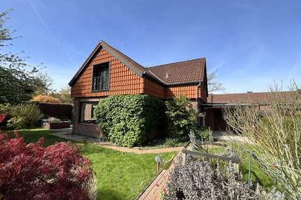 Haus zum Kaufen in Braunschweig Kanzlerfeld 449.000,00 € 153 m² - Braunschweig / Kanzlerfeld