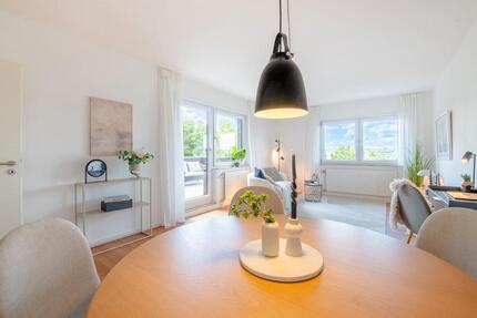 Modernisierte 2-Zimmer-Wohnung mit großer Südwest-Dachterrasse - Veitshöchheim