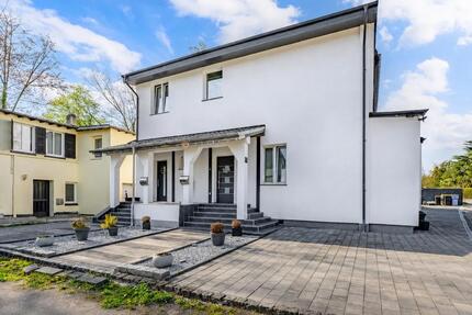 Modernes Zweifamilienhaus in ruhiger Lage Krefeld-Benrad PRIVAT
