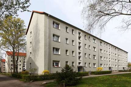 Wohnung zum Mieten in Halle (Saale) 495,85 € 69.35 m²