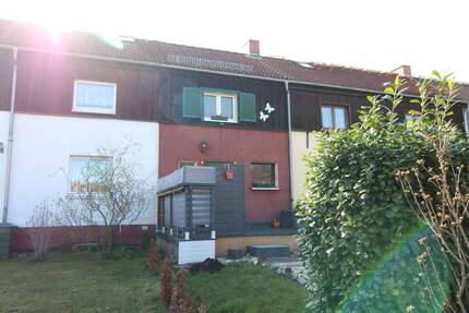 Tolles Reihenmittelhaus mit Terrasse und Carport in zentraler Lage - Zwickau Schedewitz