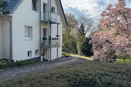 Wohnen in parkähnlicher Lage | 2-ZKB | Terrasse | - Bad Oeynhausen Dehme
