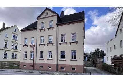 Haus zum Kaufen in Niederwürschnitz 215.000,00 € 324.4 m²