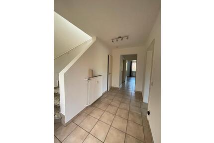 3 Zimmer Wohnung - 800,00&nbsp;EUR Kaltmiete, ca.&nbsp; 106,00&nbsp;m&sup2; in Apensen (PLZ: 21641)