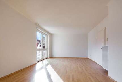 Wohnung zum Kaufen in Augsburg 299.000,00 € 66 m²