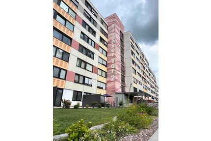 Attraktive 2-Zimmer-Wohnung mit Balkon, Tiefgarage + Schwimmbad - Einbeck