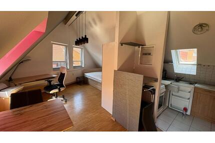 Helle 1,5-Zimmer-Dachwohnung möbliert - Mosbach