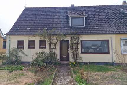 Haus zum Kaufen in Husum 95.000,00 € 95 m²