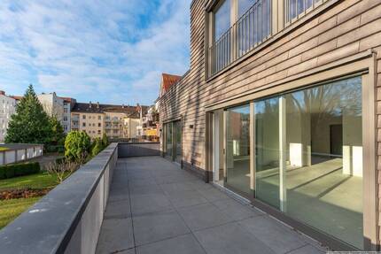 Belle Etage in Düsternbrook - 1.270.000,00&nbsp;EUR Kaufpreis, ca.&nbsp; 168,00&nbsp;m&sup2;&nbsp;Wohnfl&auml;che in Kiel (PLZ: 24105) Blücherplatz
