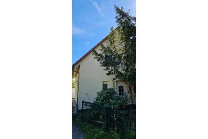 Top-Lage EFH mit Doppelgarage in 06198 Lieskau - Salzatal