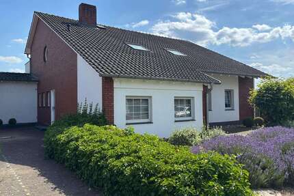 Haus zum Kaufen in Löhne 327.000,00 € 230 m²