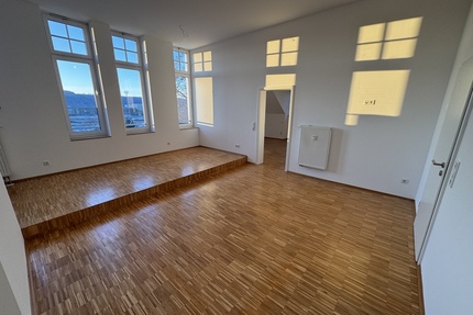 Exklusives Wohnen: 3-Raum Wohnung mit Balkon und Aufzug! - Gera