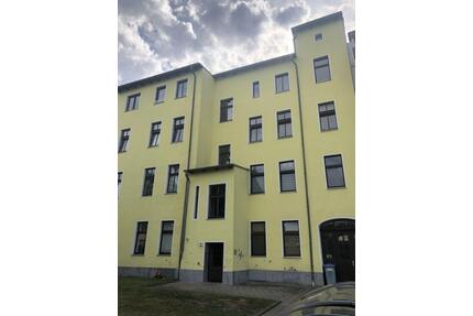 Bezugsfertig renoviert: Sonnige 4-Zimmer Wohnung im 1. OG in Frankfurt (Oder) - Altberesinchen